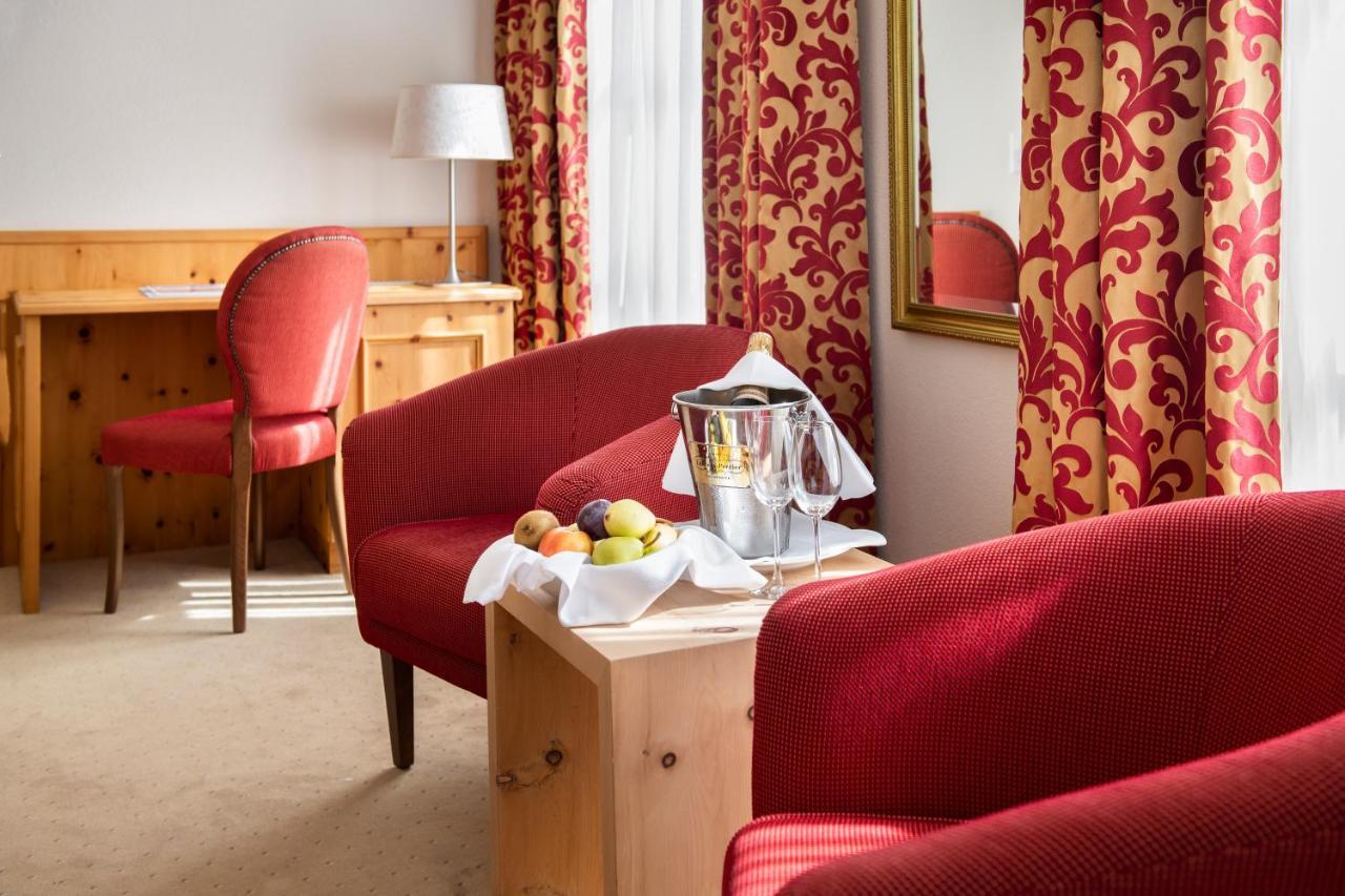 Hotel Engiadina Zuoz Kültér fotó