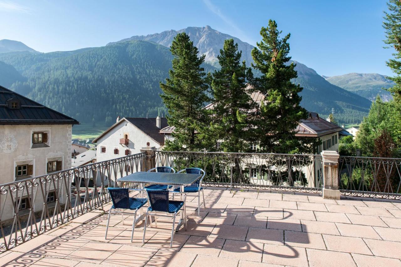 Hotel Engiadina Zuoz Kültér fotó